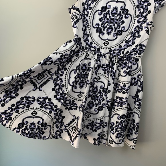 Lulus fit and flare dress- black white purple - Picture 4 of 8